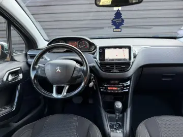 Peugeot 208 Automat