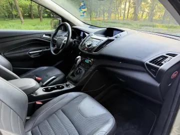 FORD KUGA AUTOMAT 4X4