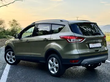 FORD KUGA AUTOMAT 4X4