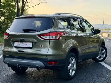 FORD KUGA AUTOMAT 4X4