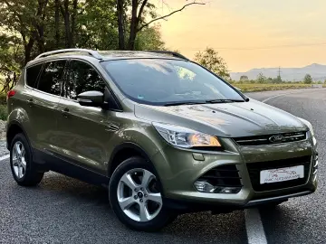 FORD KUGA AUTOMAT 4X4