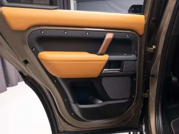 LAND ROVER Defender - Dynamic Winter Pack
