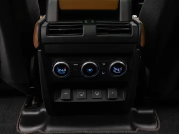 LAND ROVER Defender - Dynamic Winter Pack