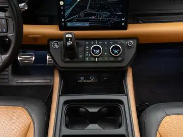 LAND ROVER Defender - Dynamic Winter Pack