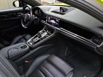 Porsche Panamera 4s