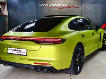 Porsche Panamera 4s