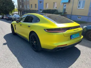 Porsche Panamera 4s