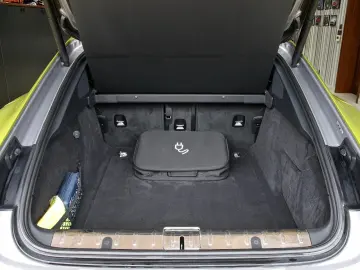 Porsche Panamera 4s