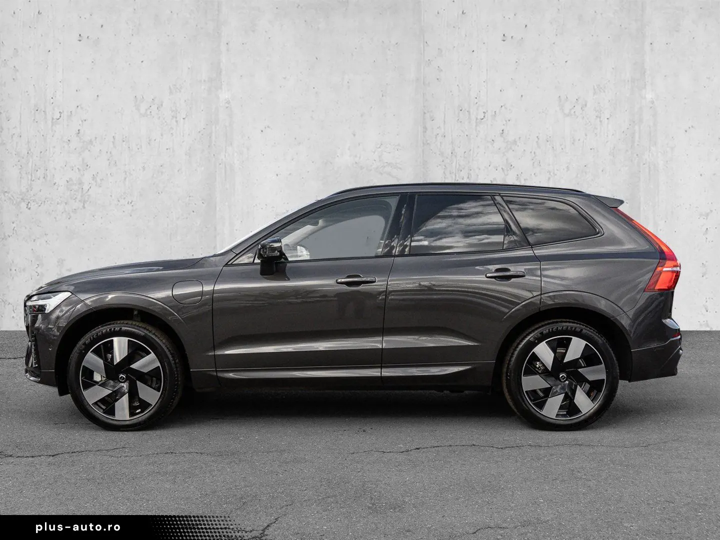 VOLVO XC60 T8 AWD Plus Dark 360 4xSHZ ACC AUT EL.HECK