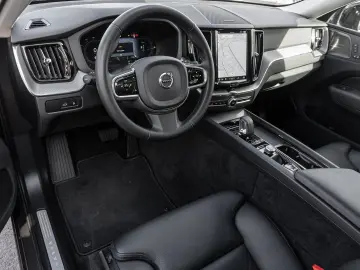VOLVO XC60 T8 AWD Plus Dark 360 4xSHZ ACC AUT EL.HECK