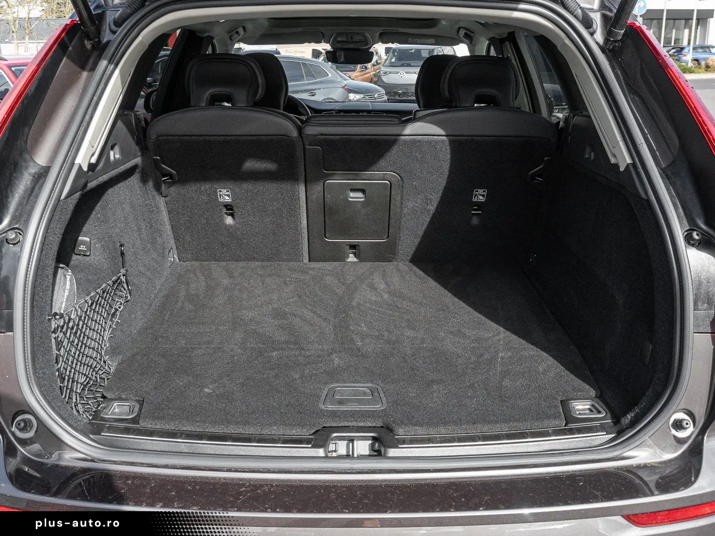 VOLVO XC60 T8 AWD Plus Dark 360 4xSHZ ACC AUT EL.HECK