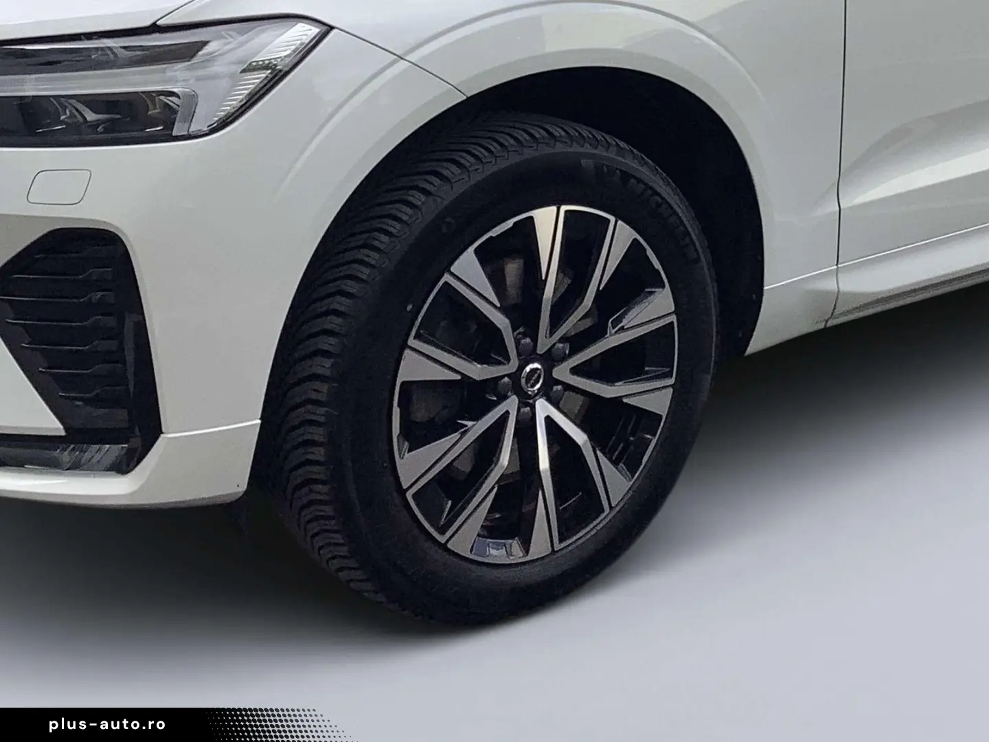VOLVO XC60 Plus Dark Diesel AWD