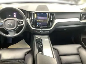 VOLVO XC60 Plus Dark Diesel AWD