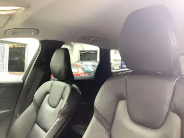 VOLVO XC60 Plus Dark Diesel AWD