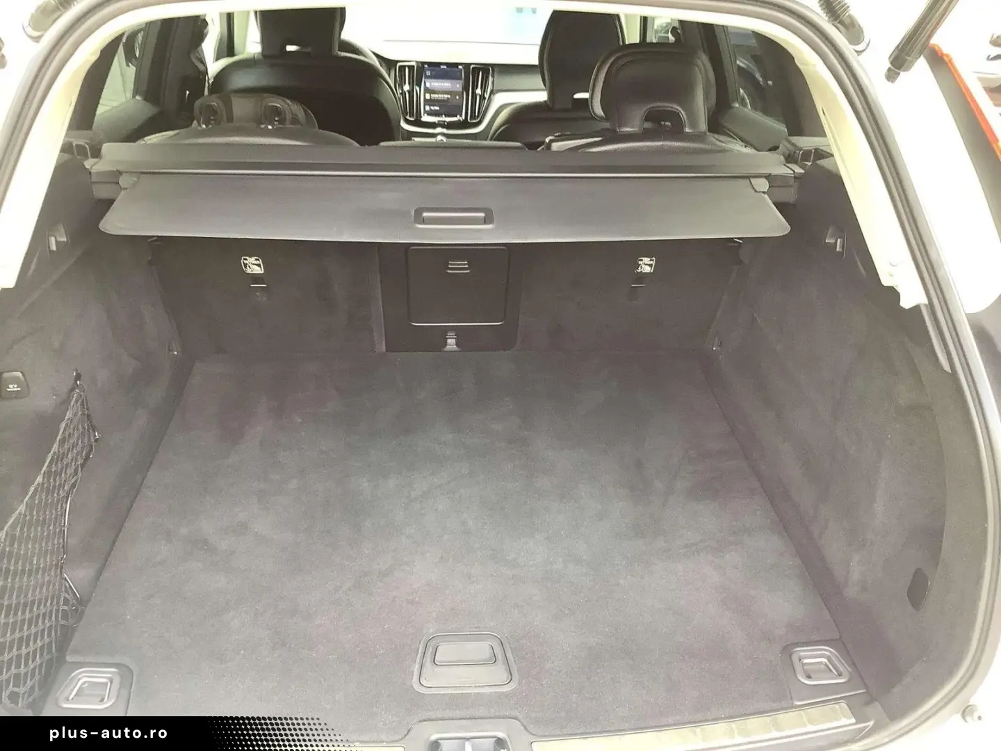 VOLVO XC60 Plus Dark Diesel AWD