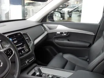 VOLVO XC90 T8  AWD Panorama   360    HUD