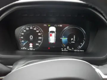 VOLVO XC90 T8  AWD Panorama   360    HUD