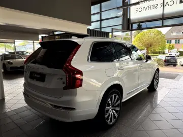 VOLVO XC90 B5 AWD Plus Bright LED Pano ACC 360 H&K 7-S