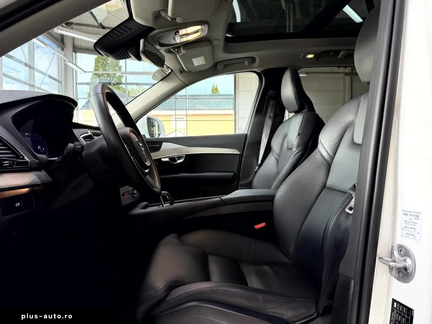 VOLVO XC90 B5 AWD Plus Bright LED Pano ACC 360 H&K 7-S