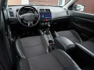 Peugeot 4008