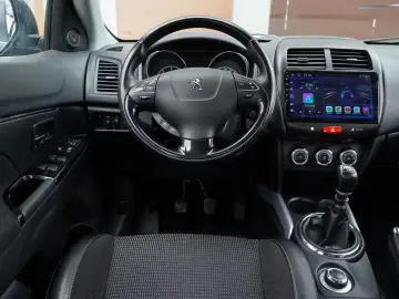 Peugeot 4008