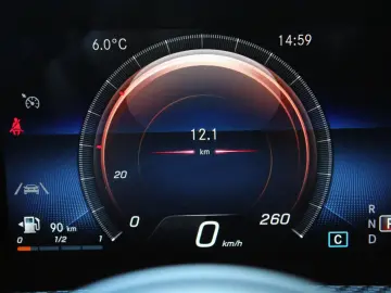 Mercedes-Benz Cla-180