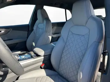 Audi SQ8 Quattro
