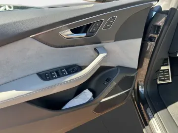 Audi SQ8 Quattro