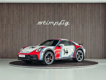 PORSCHE 992 Dakar  Martini Design  1. Hand  Burmester