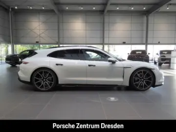 PORSCHE Taycan Sport Turismo    BOSE®   Matrix   ACC   L