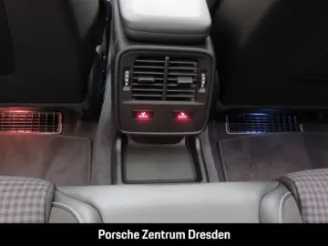PORSCHE Taycan Sport Turismo    BOSE®   Matrix   ACC   L