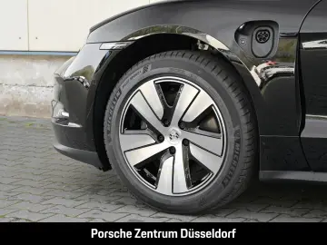 PORSCHE Taycan Surround-View BOSE Panorama LED-Matrix