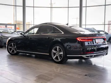 Audi A8 55 TFSI quattro tiptronic