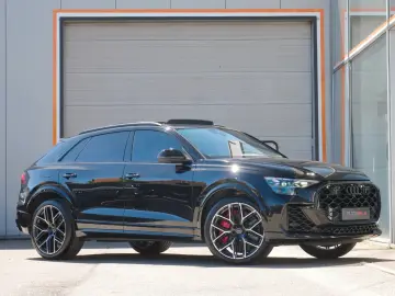 AUDI RSQ8 Performance 4.0 TFSI Pano 305 B&O Keramik