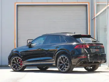 AUDI RSQ8 Performance 4.0 TFSI Pano 305 B&O Keramik