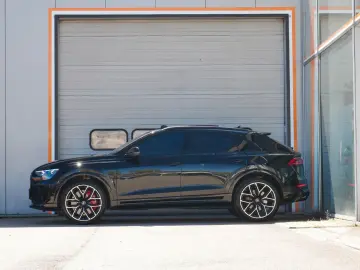 AUDI RSQ8 Performance 4.0 TFSI Pano 305 B&O Keramik