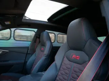 AUDI RSQ8 Performance 4.0 TFSI Pano 305 B&O Keramik