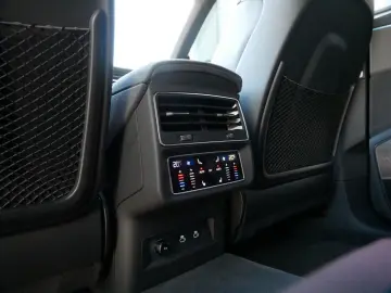 AUDI RSQ8 Performance 4.0 TFSI Pano 305 B&O Keramik