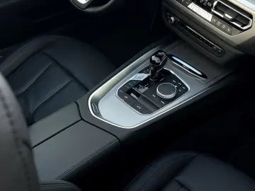 BMW Z4 sDrive20i Automatik Leder  M AERODYNAMIKPAKET