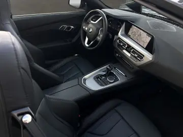 BMW Z4 sDrive20i Automatik Leder  M AERODYNAMIKPAKET