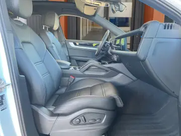 PORSCHE Cayenne Coupe E-Hybrid HeadUp InnoDrive
