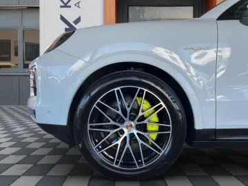 PORSCHE Cayenne Coupe E-Hybrid HeadUp InnoDrive