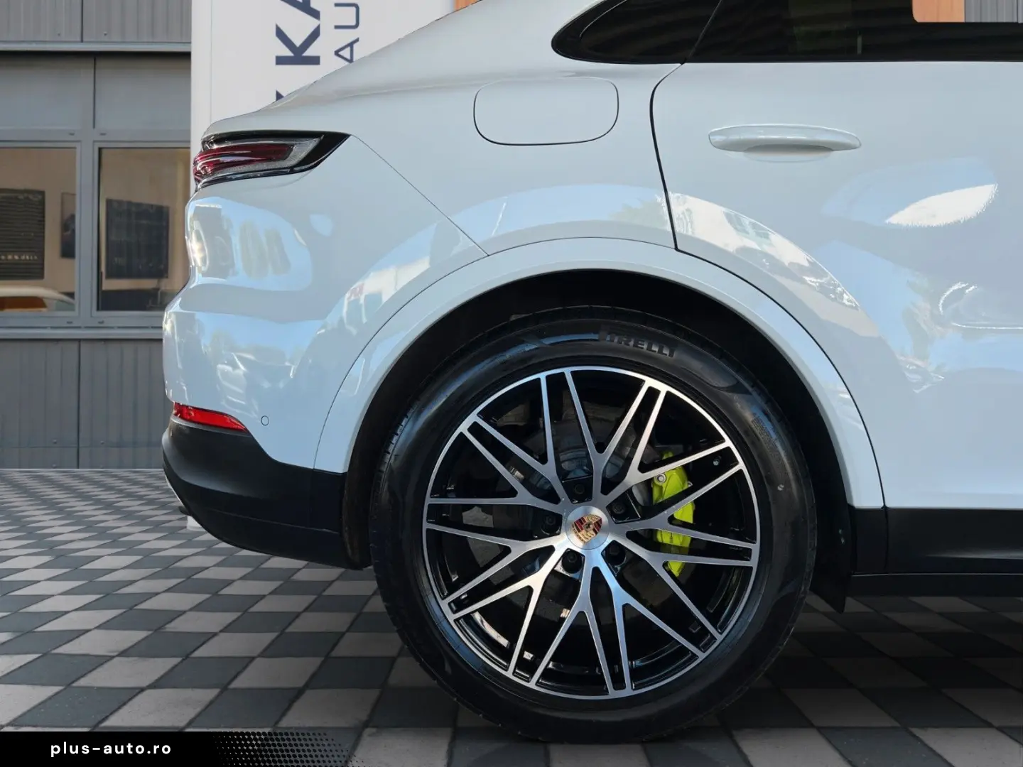 PORSCHE Cayenne Coupe E-Hybrid HeadUp InnoDrive