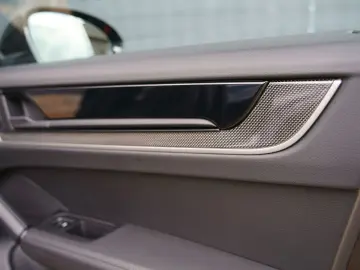PORSCHE Cayenne Coupe E-Hybrid SportDesign Carbon MEGA