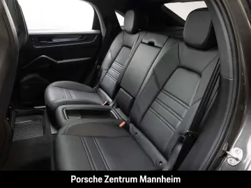PORSCHE Cayenne S Coupe Bose InnoDrive Beifahrerd. HD-Ma