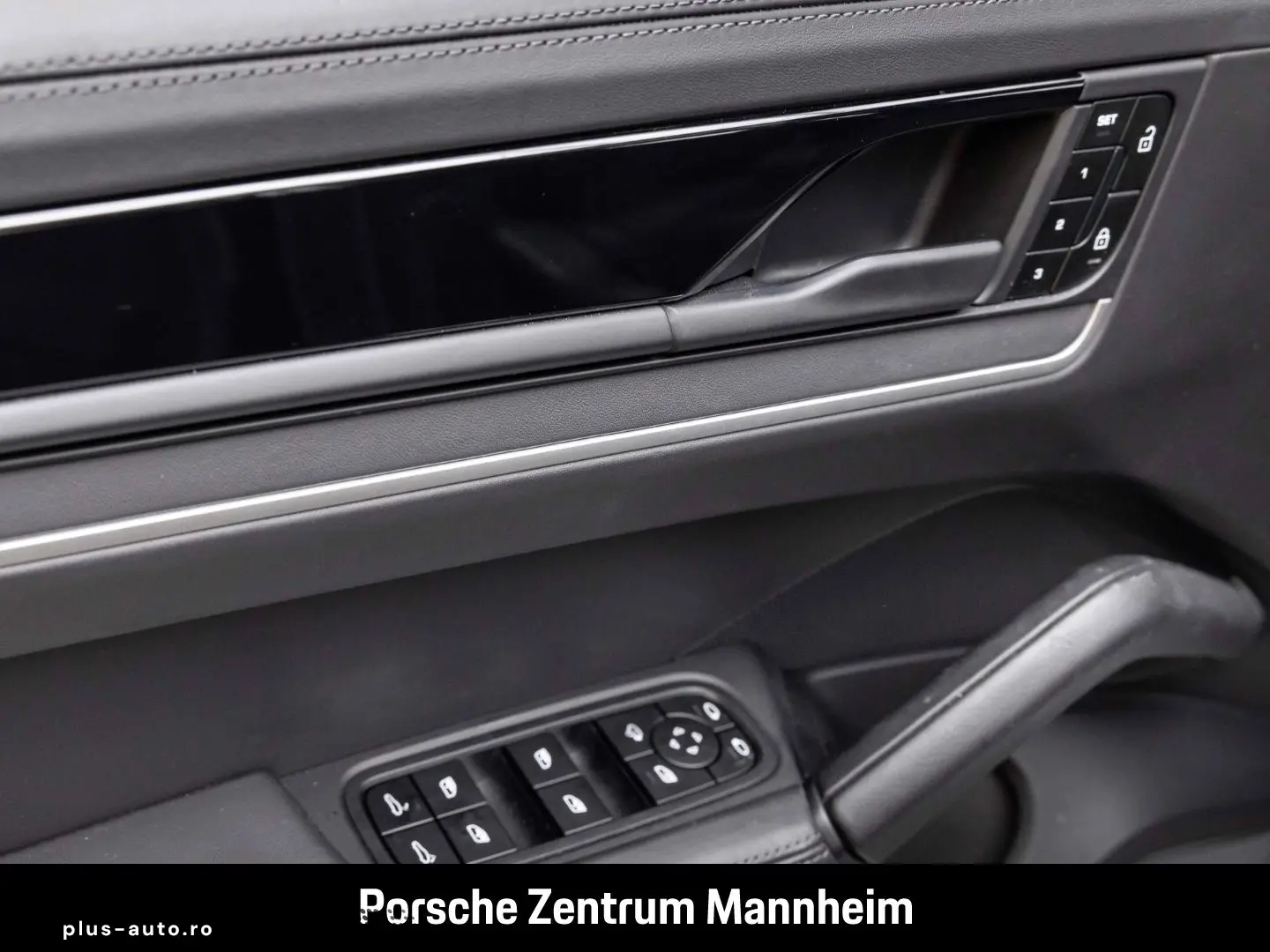 PORSCHE Cayenne S Coupe Bose InnoDrive Beifahrerd. HD-Ma