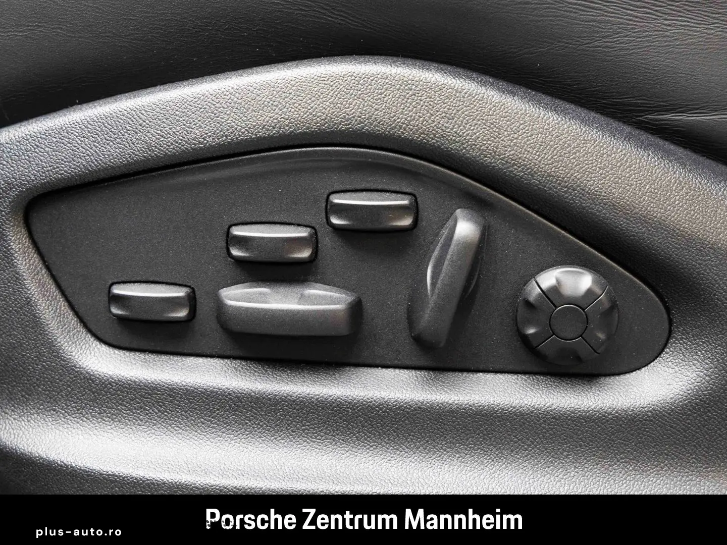 PORSCHE Cayenne S Coupe Bose InnoDrive Beifahrerd. HD-Ma