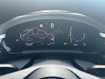 PORSCHE Macan 4 Panorama Luft CarPlay MatrixLED BOSE 22