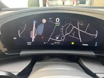 PORSCHE Macan 4 Panorama Luft CarPlay MatrixLED BOSE 22