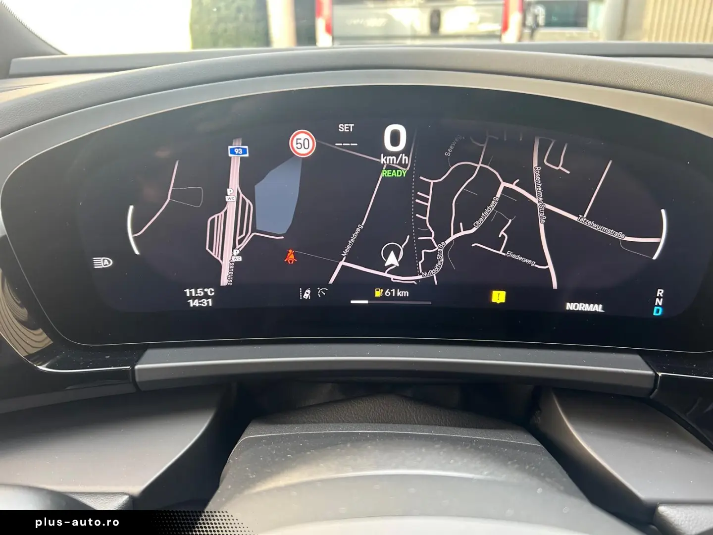 PORSCHE Macan 4 Panorama Luft CarPlay MatrixLED BOSE 22
